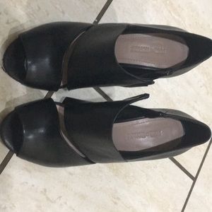 Pour la victoire heels